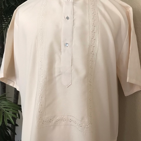 SALE❣️Cream beige Hugo Polo Barong Tagalog with embroidery, size 2X - Picture 2 of 4